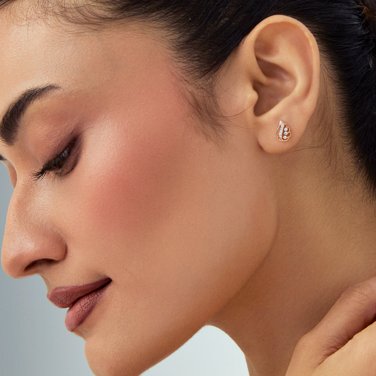 Calira Teardrop