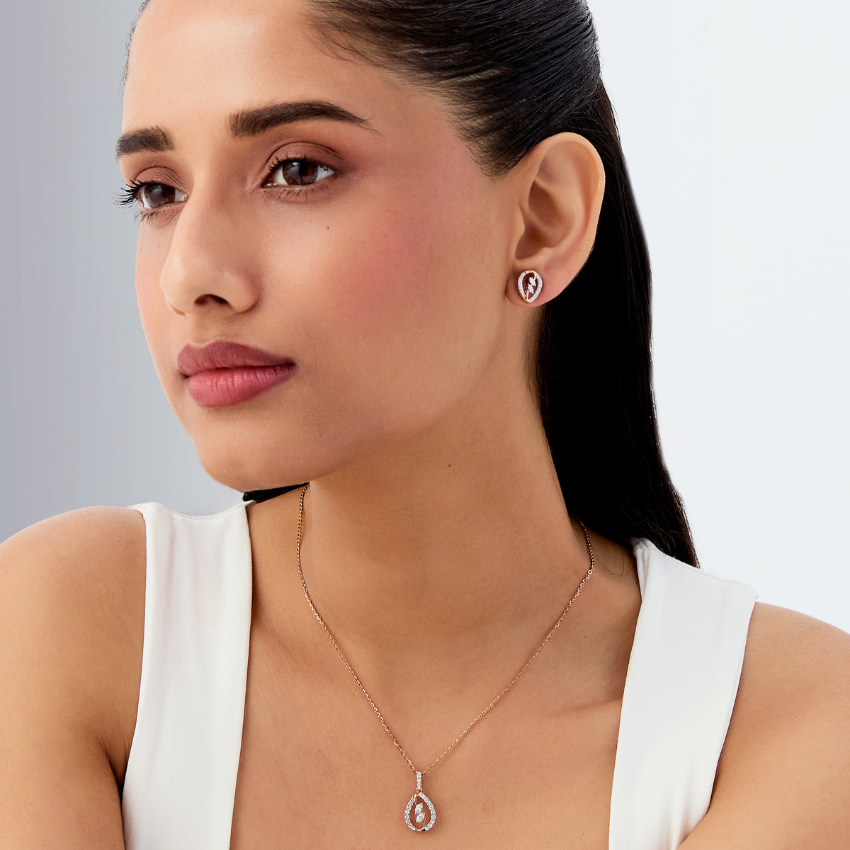 Aurelia Solitaire